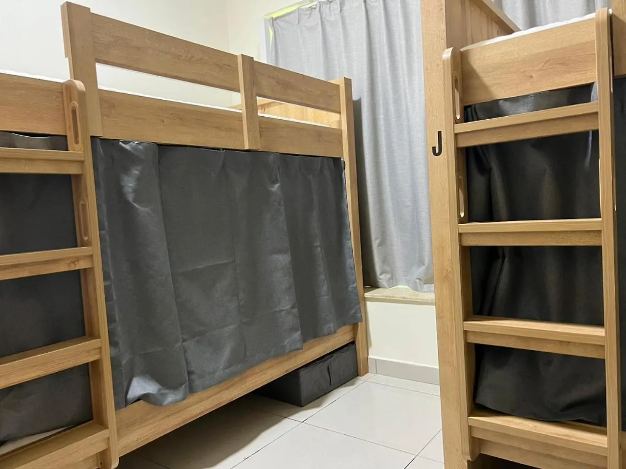 Dhostels - Marina Palm View Hostel Dubai
