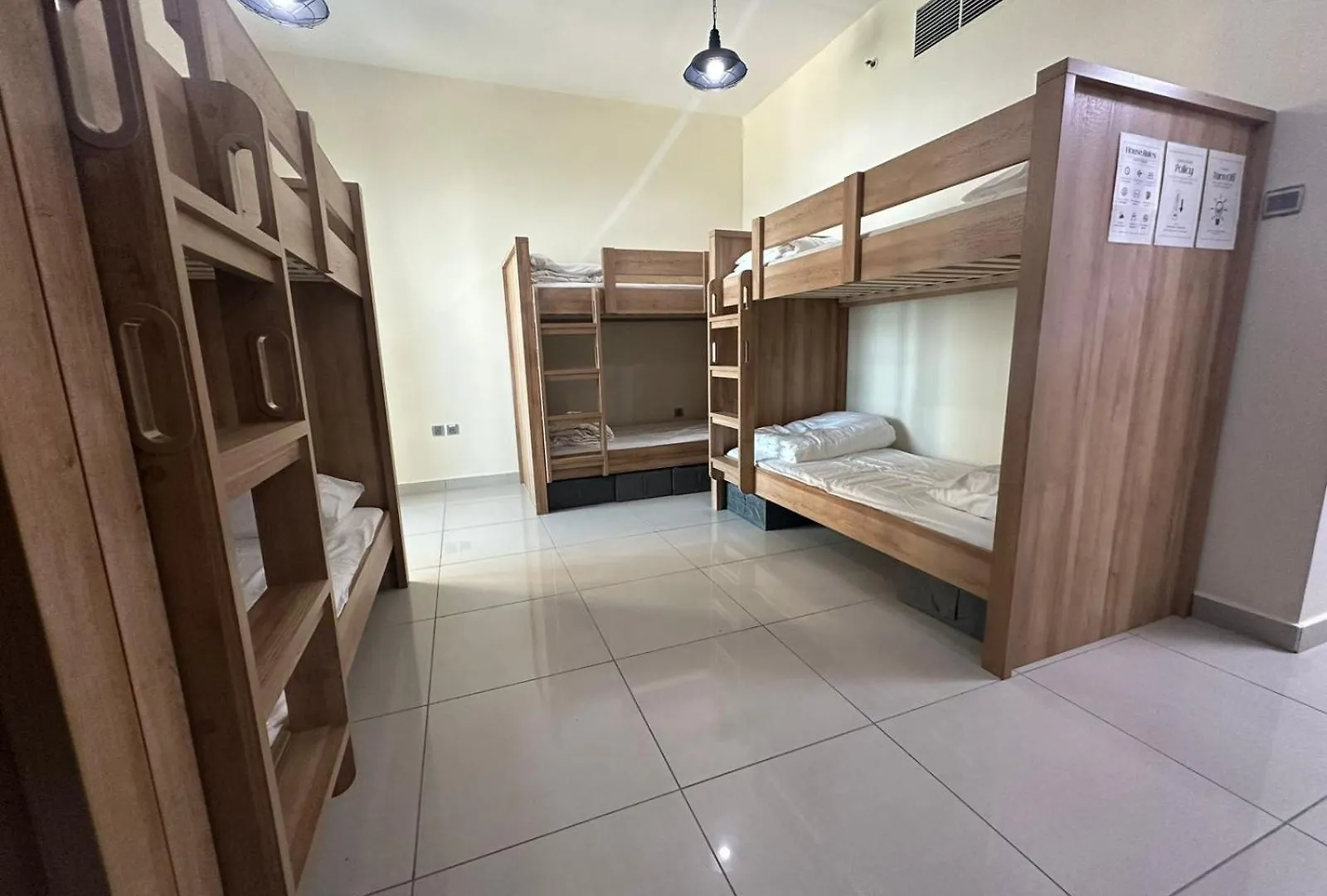 Dhostels - Marina Palm View Hostel Dubai United Arab Emirates
