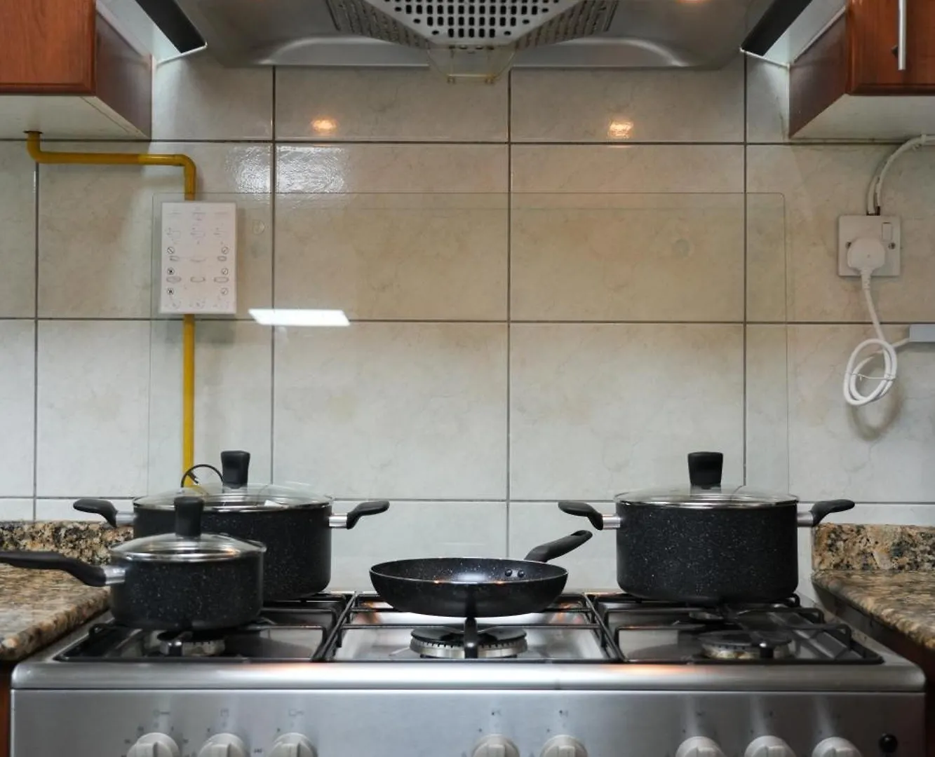 Dhostels - Marina Palm View Hostel Dubai
